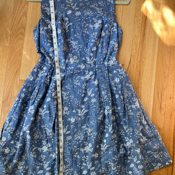 Gap Sleeveless Floral Fit and Flare Cotton Dress with Pockets - Picture 4 of 5